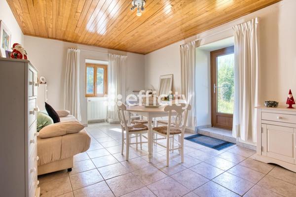Maison
         6 pièces
        - 210 m² 199 500 € *