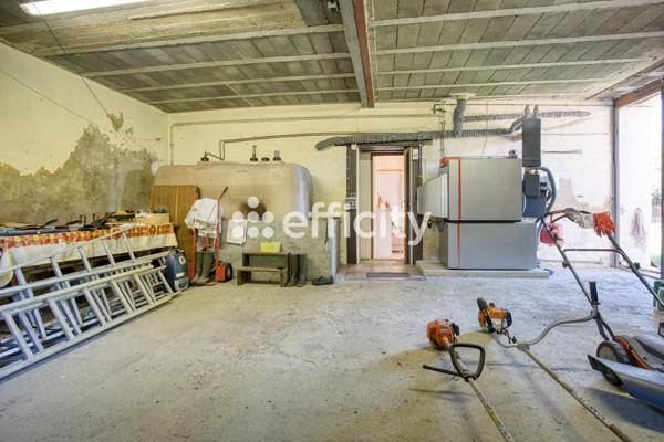 Maison
         6 pièces
        - 210 m² 199 500 € *