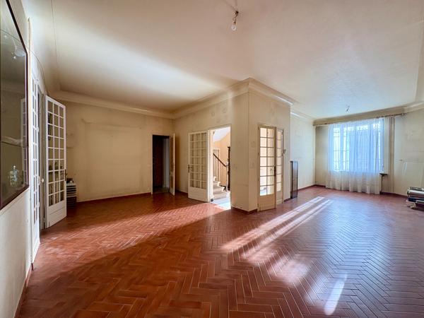 SAINT-BRUNO / BARRIÈRE JUDAÏQUE MAISON EN PIERRE 208m² , Bordeaux