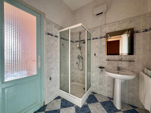 SAINT-BRUNO / BARRIÈRE JUDAÏQUE MAISON EN PIERRE 208m² , Bordeaux