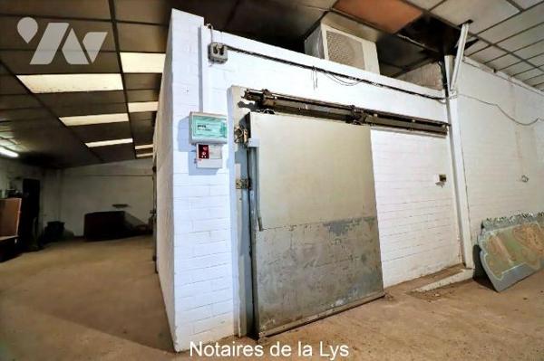 HANGAR avec 2 chambres froides et un quai de Livraison à Vendre à Armentières (59280) en Nord (...