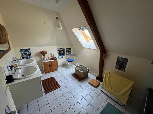 Maison Sainte Gemmes Sur Loire de 2 chambres (possible 3 ou 4) avec jardin et garage