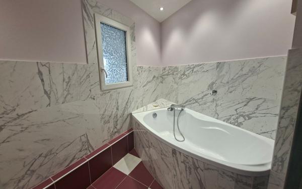 Appartement à vendre    3 pièces • 83 m2 Bourg-en-Bresse