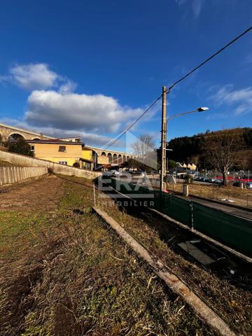 Terrain constructible - 414 m² - Tarare