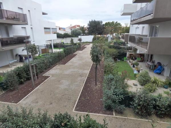 Location                                                      Appartement
                        
                     2 pièces                      40 m2                     à Perpignan