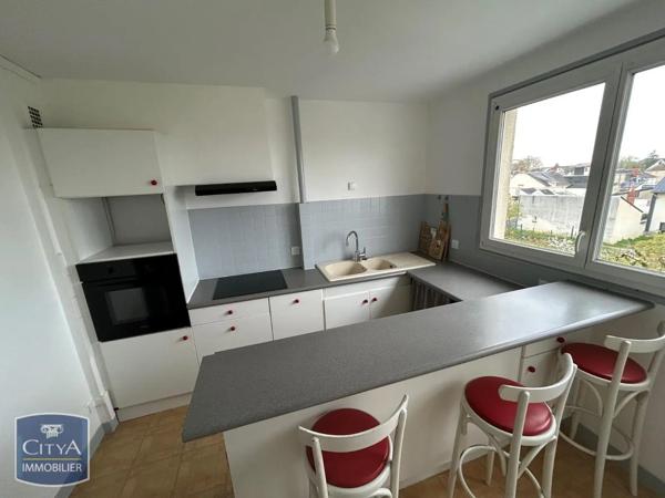 Appartement à louer 4 pièces 84.12m² Châteauroux (36000)