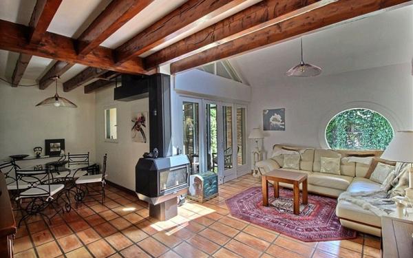 Maison à vendre    5 pièces • 134 m2 Morlaàs