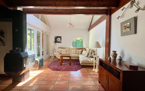 Maison à vendre    5 pièces • 134 m2 Morlaàs