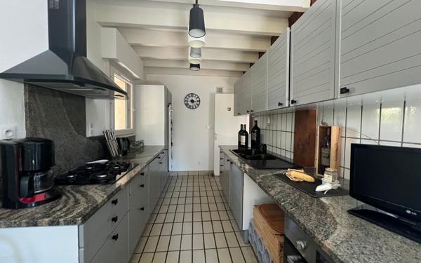 Maison à vendre    5 pièces • 134 m2 Morlaàs