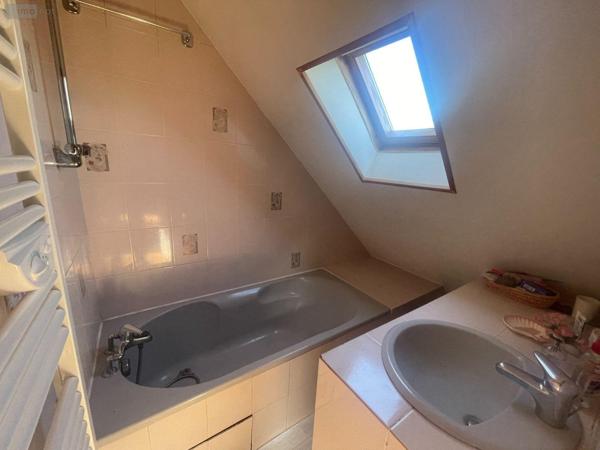 Maison à vendre à Bouloire dans la Sarthe (72440), ref : 13816/1124   
PROCHE COMMODITES