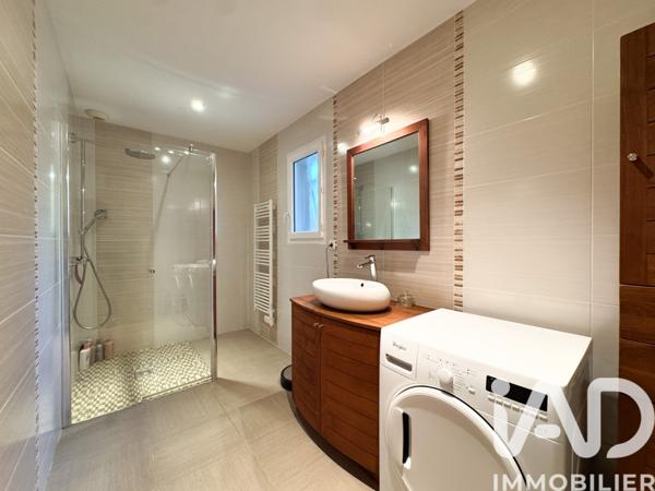 Maison à vendre 6 pièces 184 m² Saint-Caprais-de-Bordeaux