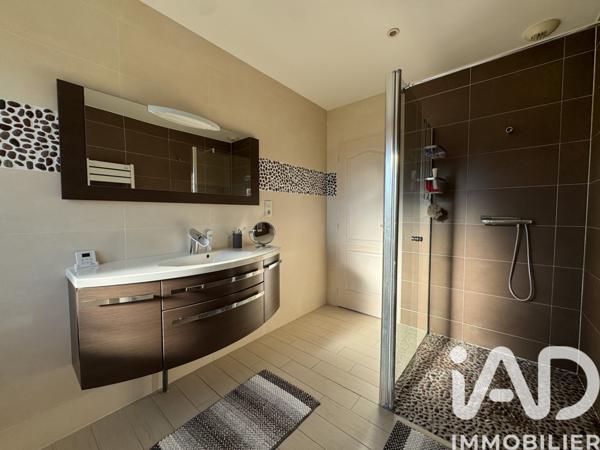 Maison à vendre 6 pièces 184 m² Saint-Caprais-de-Bordeaux