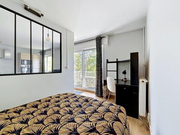 Studio aménagé en 2 pièces, résidence avec piscine et tennis