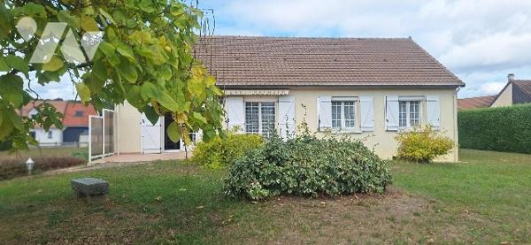 CHAMPAGNÉ –PAVILLON 3 CHAMBRES – SOUS-SOL TOTAL – TERRAIN CONSTRUCTIBLE