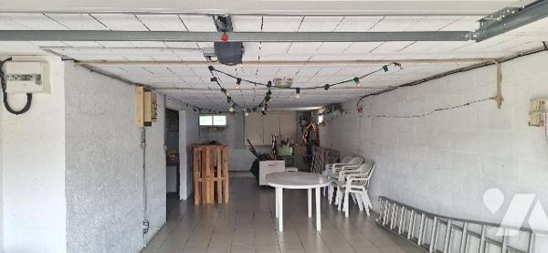 CHAMPAGNÉ –PAVILLON 3 CHAMBRES – SOUS-SOL TOTAL – TERRAIN CONSTRUCTIBLE