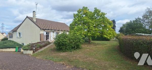 CHAMPAGNÉ –PAVILLON 3 CHAMBRES – SOUS-SOL TOTAL – TERRAIN CONSTRUCTIBLE
