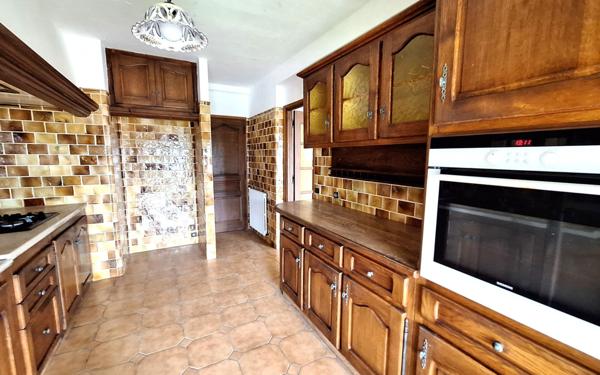 Maison à vendre    4 pièces • 151 m2 Saint-Laurent-du-Var