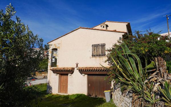 Maison à vendre    4 pièces • 151 m2 Saint-Laurent-du-Var