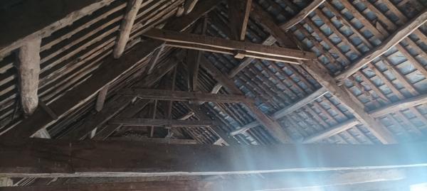 Maison à rénover beau potentiel