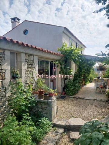 Maison à vendre 10 pièces de 132 m²