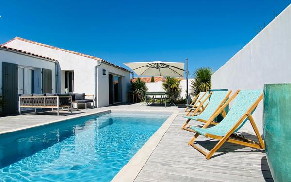 Maison à vendre    4 pièces •  La Flotte