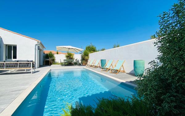 Maison à vendre    4 pièces •  La Flotte