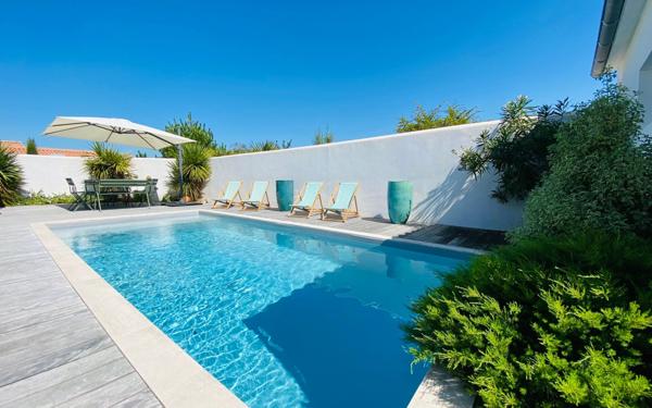 Maison à vendre    4 pièces •  La Flotte