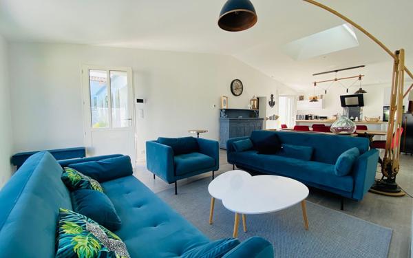 Maison à vendre    4 pièces •  La Flotte