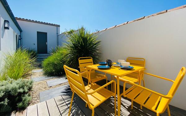 Maison à vendre    4 pièces •  La Flotte