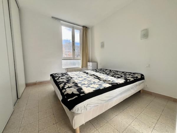 Magnifique appartement T3 de 74 m² avec terrasse et vue incroyable sur les Quais de Genève