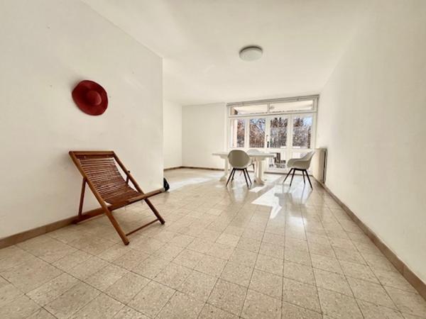 Magnifique appartement T3 de 74 m² avec terrasse et vue incroyable sur les Quais de Genève