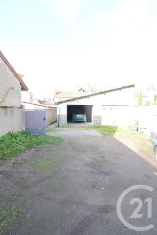 Immeuble à vendre  267,29 m2 MOULINS - 03