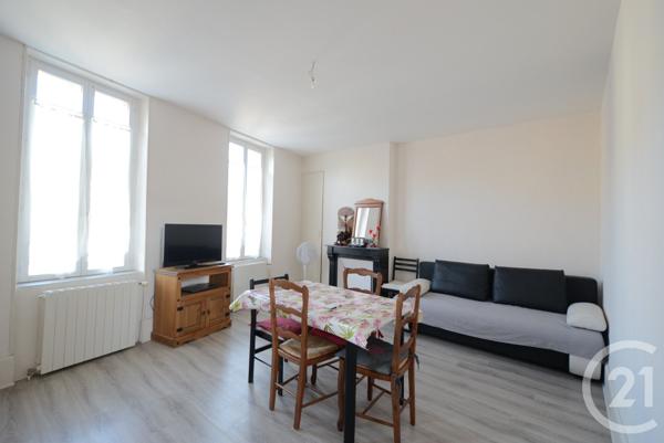 Immeuble à vendre  267,29 m2 MOULINS - 03