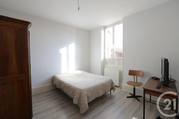 Immeuble à vendre  267,29 m2 MOULINS - 03