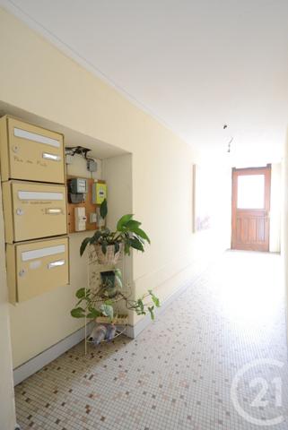 Immeuble à vendre  267,29 m2 MOULINS - 03