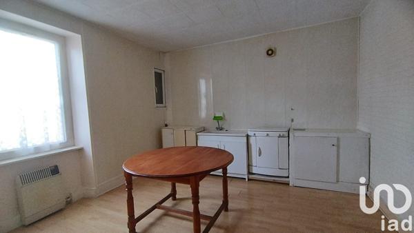 Maison de ville 7 pièces de 198 m² à Oyonnax (01100)