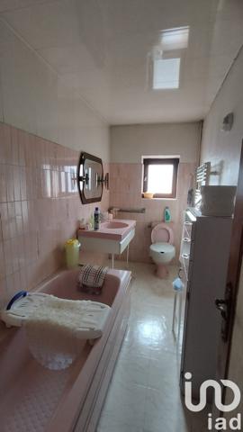 Maison de ville 7 pièces de 198 m² à Oyonnax (01100)