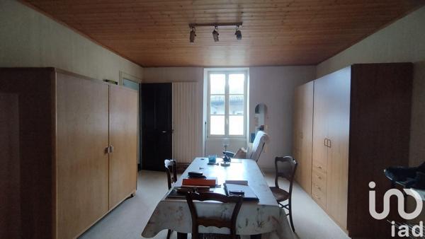 Maison de ville 7 pièces de 198 m² à Oyonnax (01100)