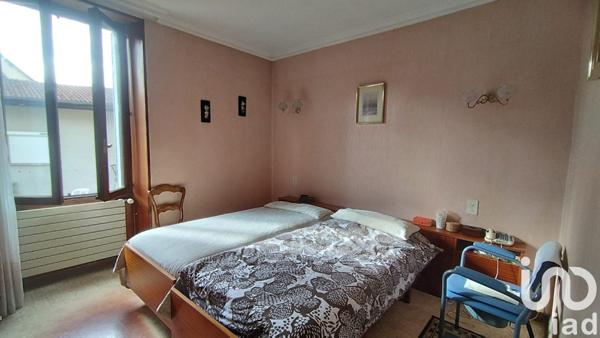 Maison de ville 7 pièces de 198 m² à Oyonnax (01100)