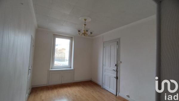 Maison de ville 7 pièces de 198 m² à Oyonnax (01100)
