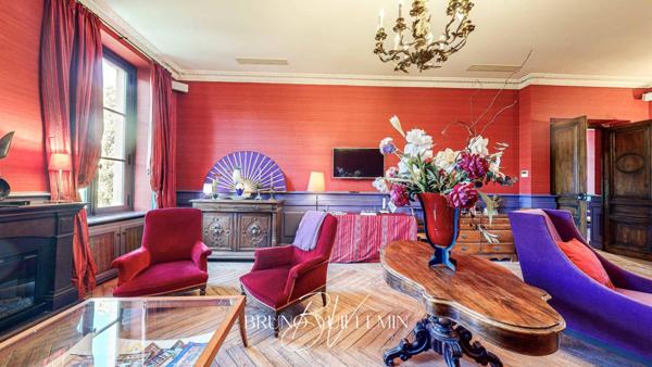 DEMEURE BOURGEOISE XIXe - CHAMBRES D'HÔTES EN ACTIVITÉ