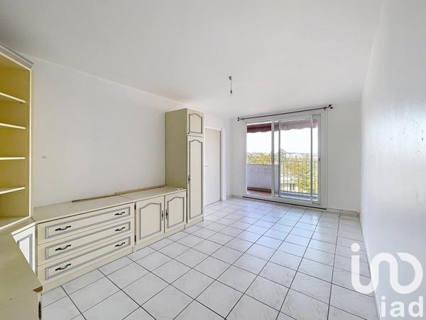 Appartement 4 pièces de 69 m² à Pau (64000)