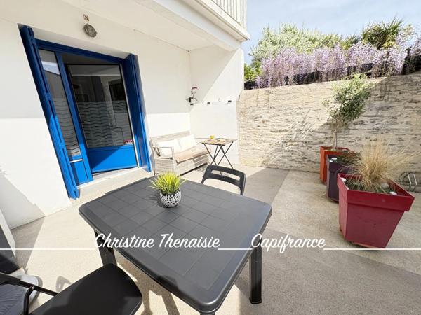 Appartement DUPLEX au coeur de Croix de Vie 2 pièces avec Terrasse et emplacement parking à 150 m. de la gare SAINT GILLES CROIX DE VIE (85)