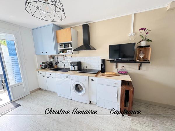 Appartement DUPLEX au coeur de Croix de Vie 2 pièces avec Terrasse et emplacement parking à 150 m. de la gare SAINT GILLES CROIX DE VIE (85)