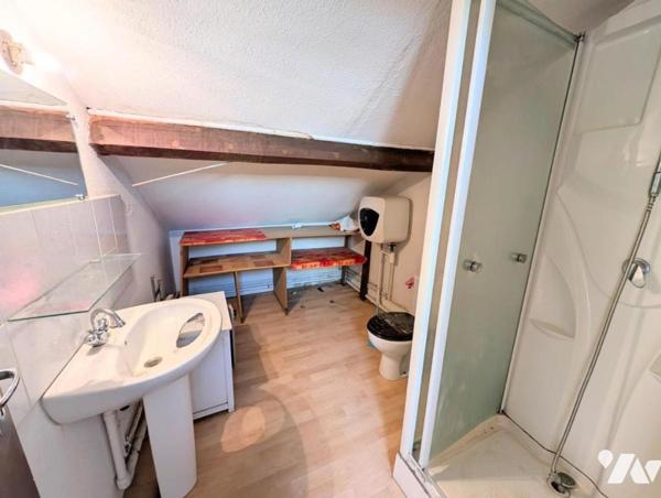 VICHY Jeanne d'Arc STUDIO 29.54m²