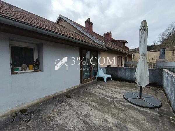 Maison de village
                                                                                                                                                                                                                                                                                                                        6 pièce(s)                                                                                                                                                                                                          3 chambre(s)                                                                                                                                                                                                          119  m²