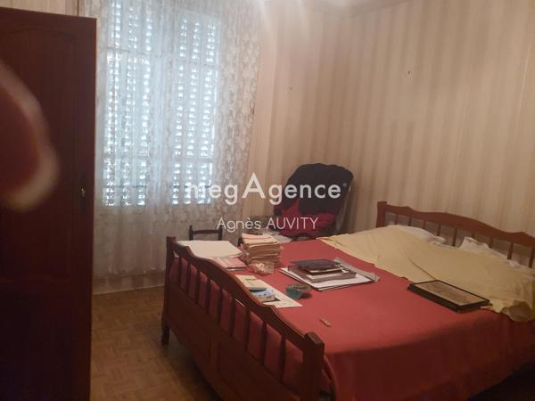 Immeuble à CHAMBLET, 03170 - 220m²