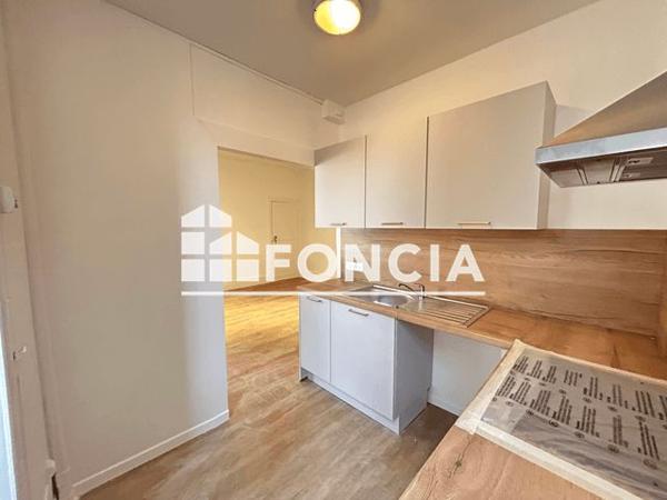 Location Appartement 3 pièces 70.09 m² - 16 RUE MARECHAL FOCH Roanne 42300