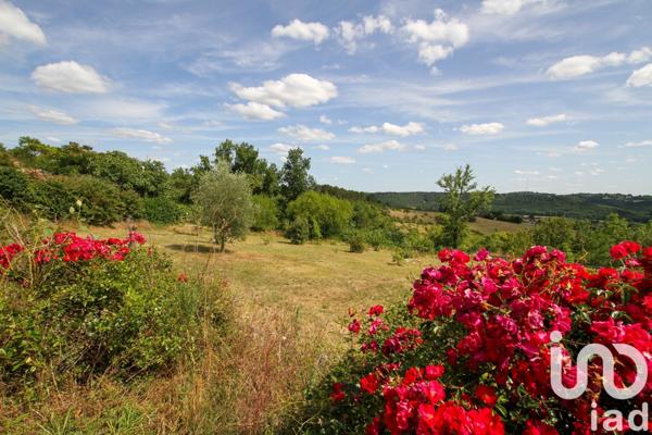 Maison 13 pièces de 440 m² à Le Bugue (24260)