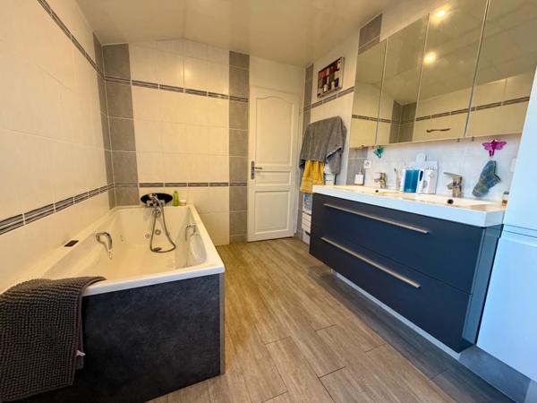 Maison à vendre 0 pièces BEAUFORT EN ANJOU (49)